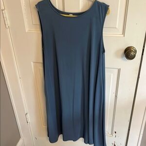 Blue Sleeveless Flowy Dress
